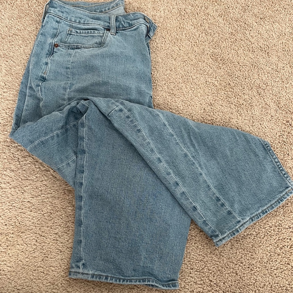 Old Navy Barrel Leg High Rise Jeans